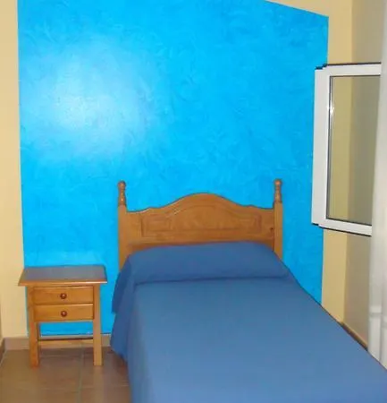 庞西伯斯旅馆 *