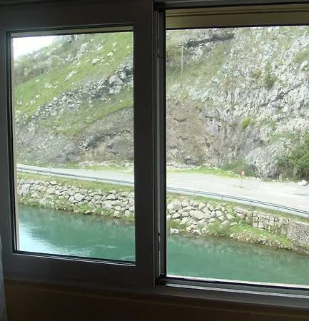 庞西伯斯旅馆 招待所 庞西伯斯