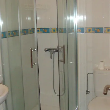 Konukevi Hostal Poncebos *