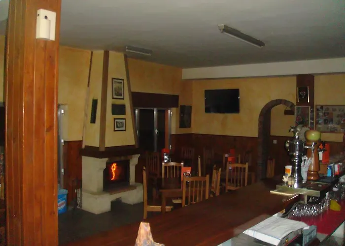 Hostal Poncebos Maison d'hôtes *